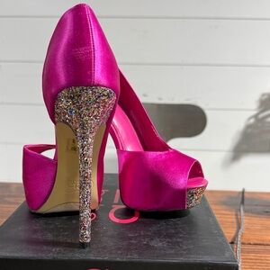 2B Bebe Fuchsia Satin Heels with Glitter Detail